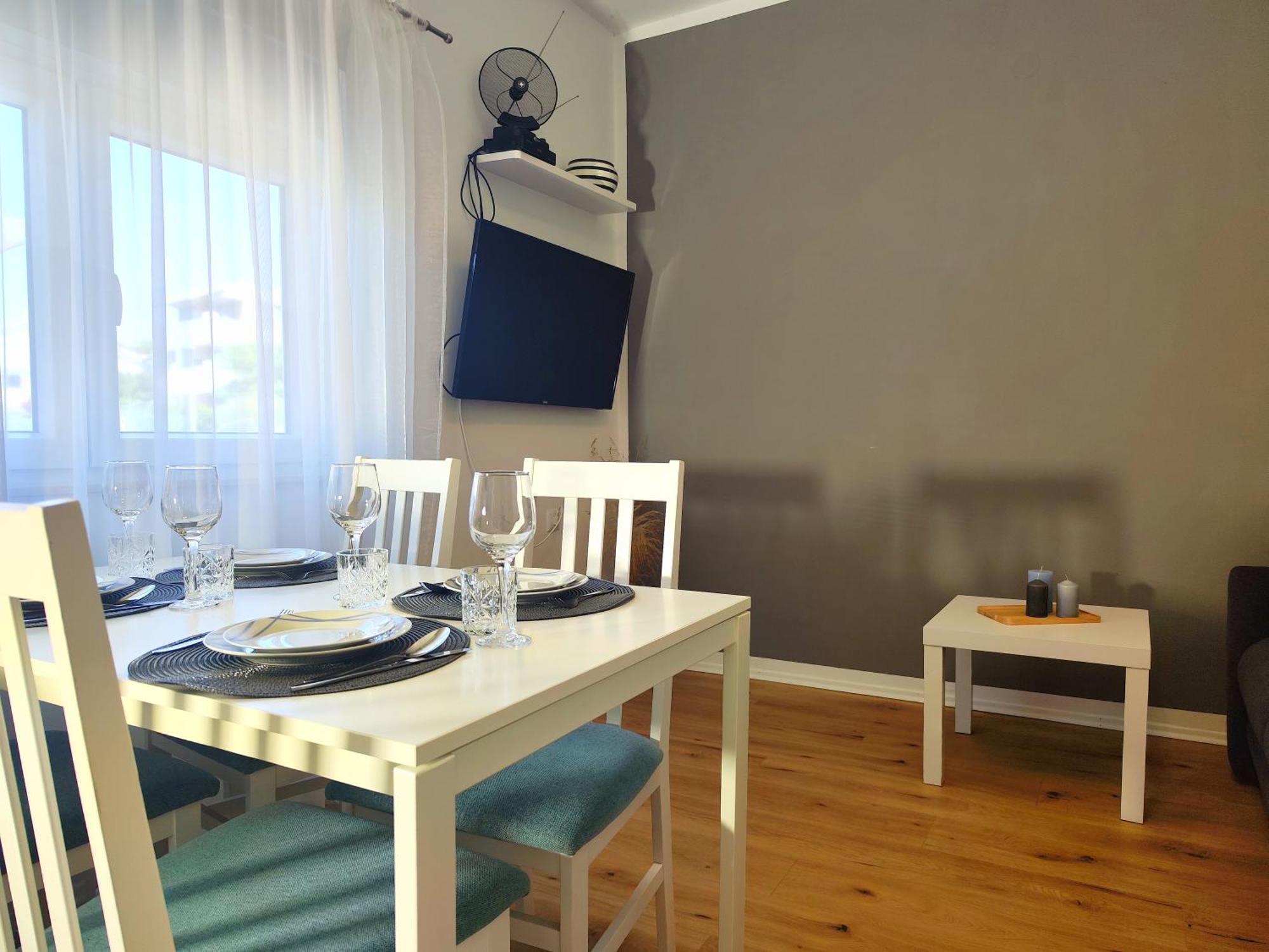 Karmela - Private Parking Apartment *